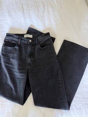 Abercrombie The 90s Relaxed Jean High Rise, Black